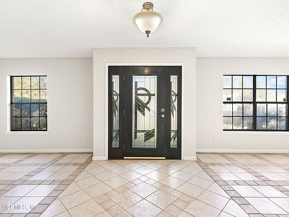 3rd image of 11281 CHAPELGATE Lane