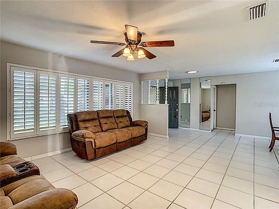 5th image of 1023 Dawson Dr