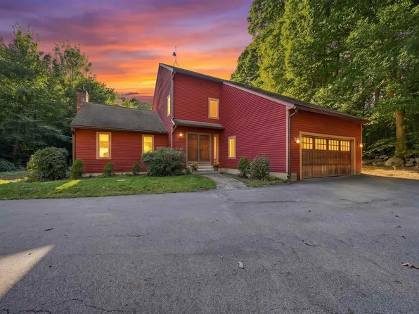 7 Cobblestone Place, Merrimack, NH 03054