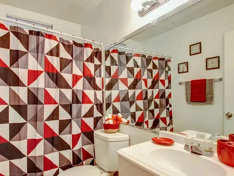 1633 Stanton Rd SW #1 — Photo 6