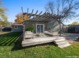 3021 S Hawthorne Ave, Sioux Falls, SD 57105