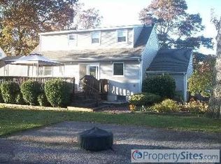 19 Birchfield Ave, Babylon, NY