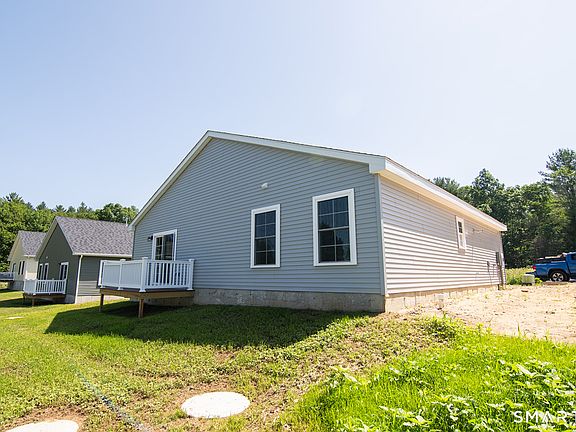 4th image of 7 Nahaco Hill Lane
