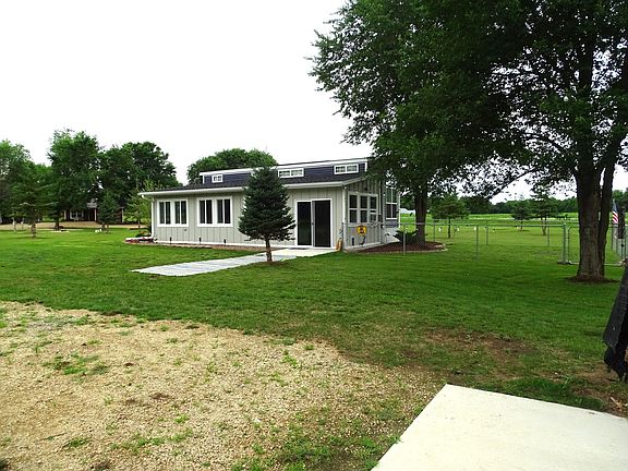3rd image of N1041 Prairie Rose Dr
