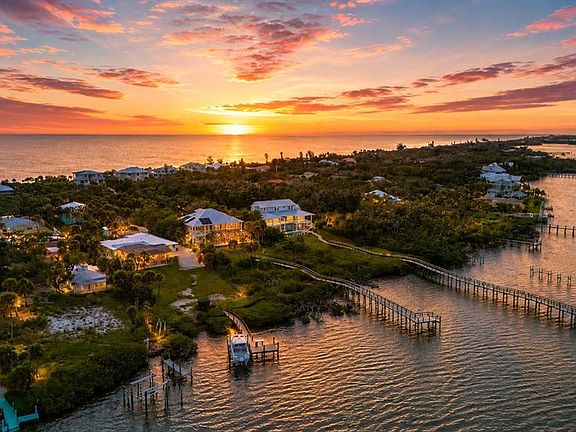 2nd image of 6065 Manasota Key Rd