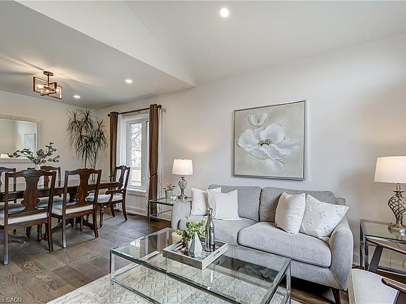 4th image of 29 Wiltshire Pl