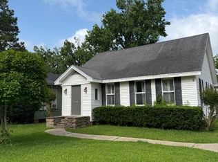 1160 Central Dr, Beaumont, TX 77706