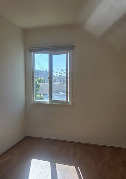 1409 S 12th Ave — Photo 6