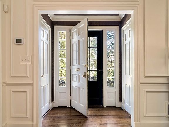 3rd image of 200 Cliff Rd