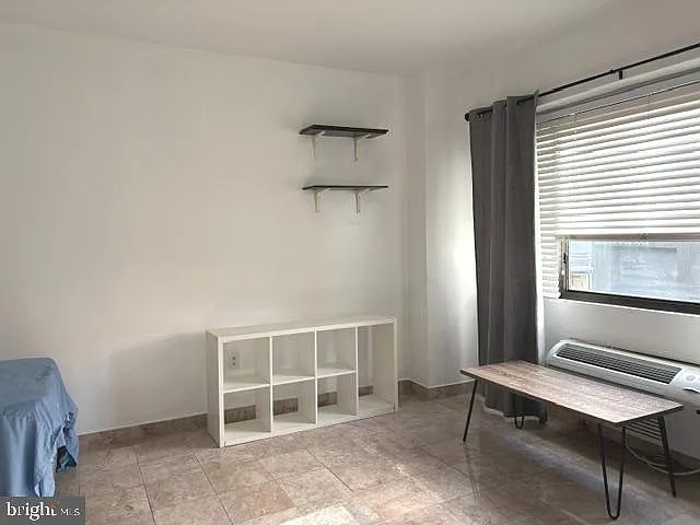 2141 I St NW #308 — Photo 6