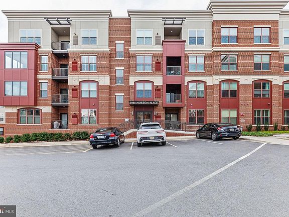 4th image of 3985 Norton Pl #108