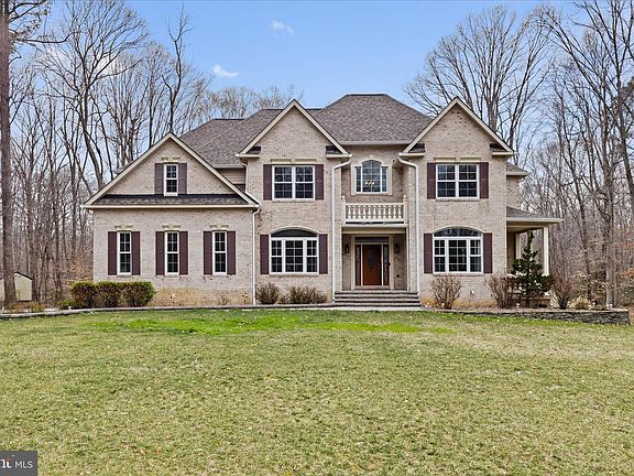 2nd image of 2014 Rosedale Ln