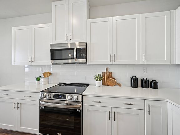 4th image of 19182 E 62nd Ave #19242-53