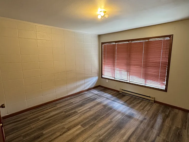 1013 Goodlander Dr #1 — Photo 10