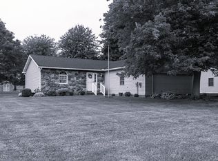 456 Hickory Ln, Salem, OH 44460