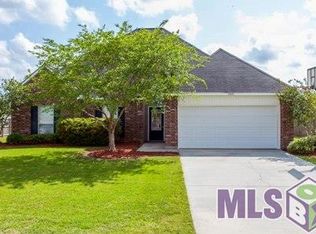 26072 Wimbledon Dr, Denham Springs, LA 70726
