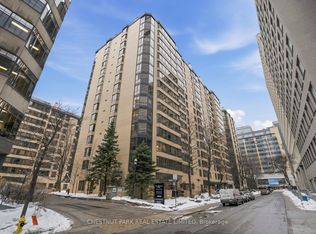 211 Saint Patrick St #1206, Toronto, ON M5T 2Y9