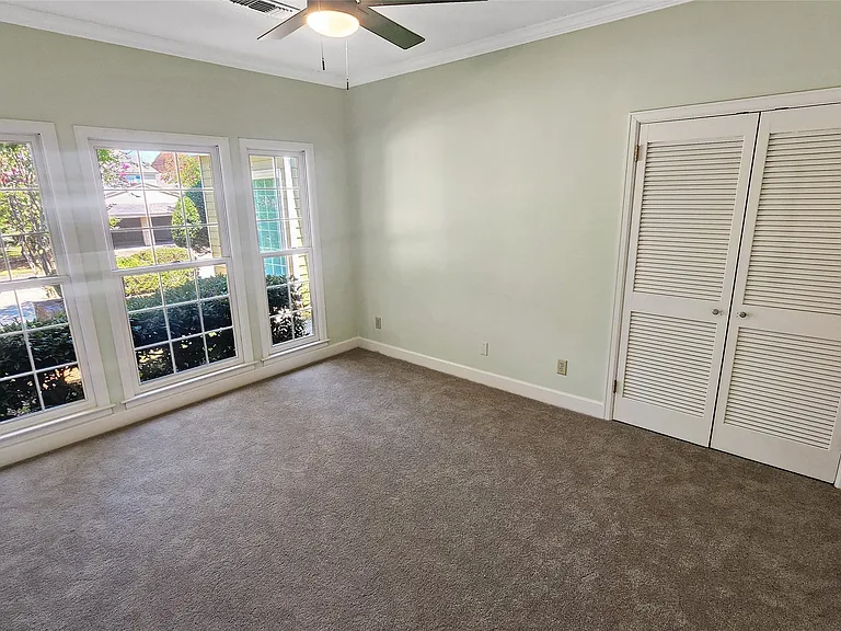 2067 Hazel Hedge Ln — Photo 15