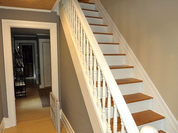 Hall/Stairs