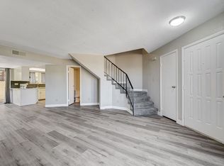 527 Kristin Ln, Henderson, NV 89011