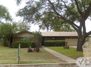 1357 River Acres Dr, New Braunfels, TX 78130