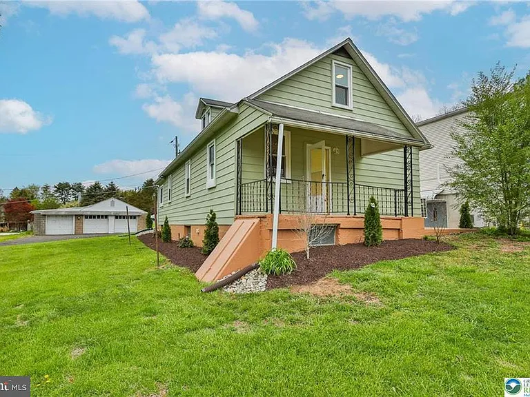 1861 E Emmaus Ave — Photo 4