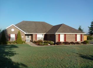 549 Glastonbury Pl, Cave Springs, AR 72718