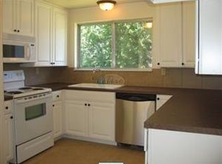 2242 Laurelhurst Dr, Eugene, OR 97402