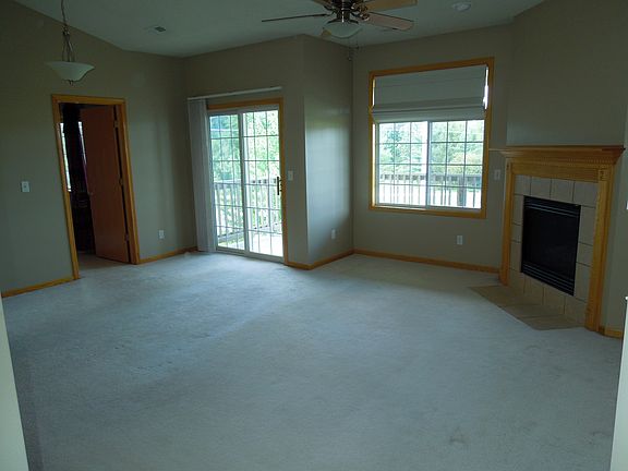 2nd image of 950 67th St Unit 121