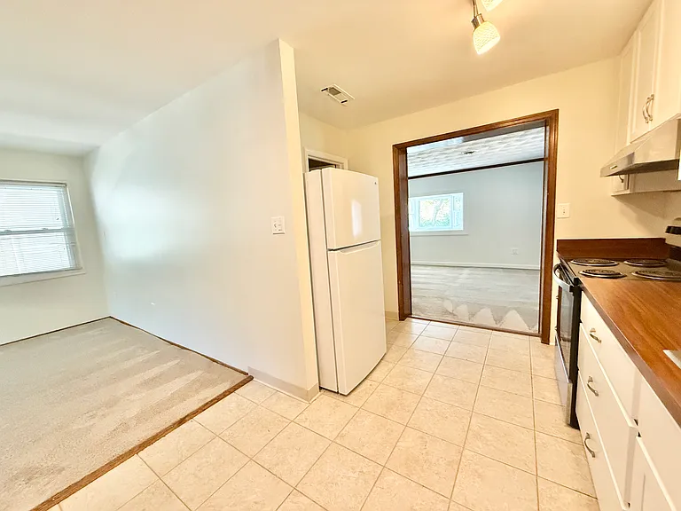 6219 Yellowstone Dr — Photo 4