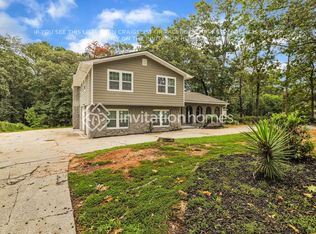 1652 Whisperwood Trl, Stone Mountain, GA 30088