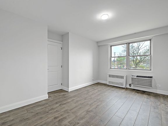 3rd image of 2483 W 16th St APT 2C