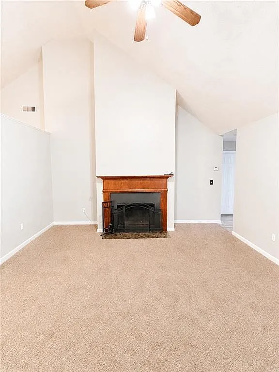 4 bed, 3.0 bath, 1396 sqft, $1,650 — Photo 3