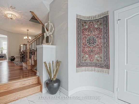 2nd image of 32 Florette Pl