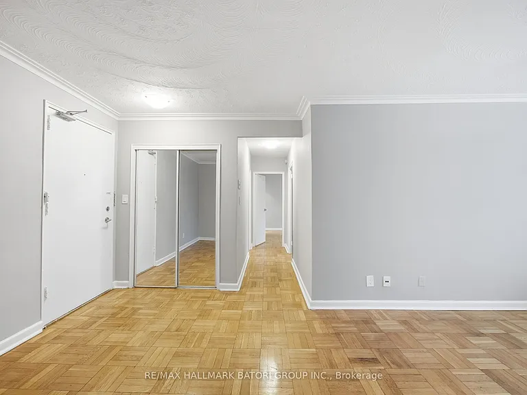 221 Russell Hill Rd #303 — Photo 5