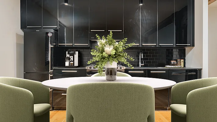 Rented by Nooklyn NYC LLC | media 25