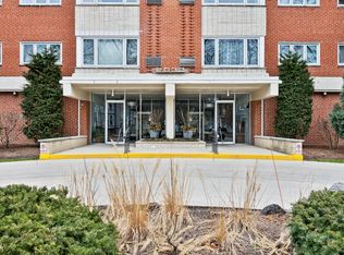 2033 Sherman Ave APT 504, Evanston, IL 60201