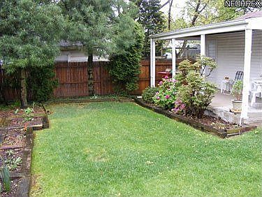 4th image of 374 Lynn Dr