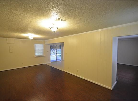 4th image of 1717 Linwood Dr