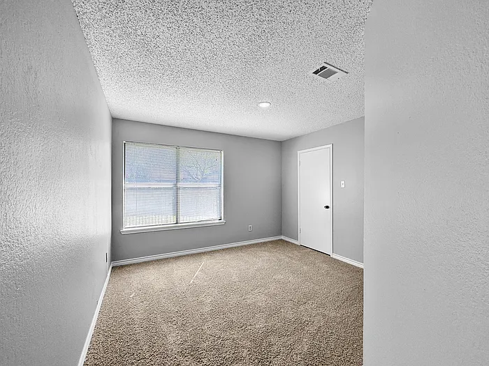 6107 Ridge Top Ln — Photo 11