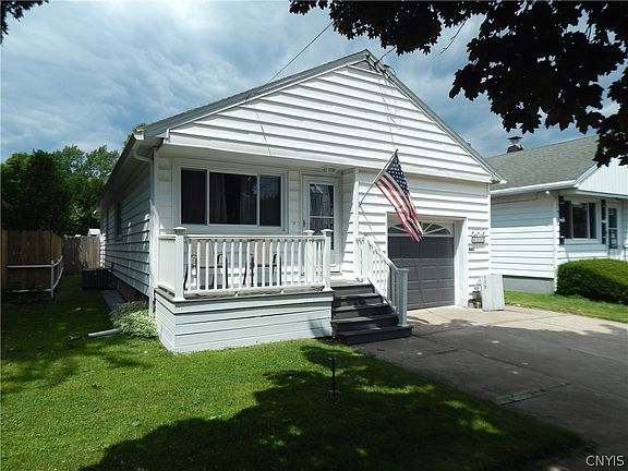 4th image of 217 Briggs St