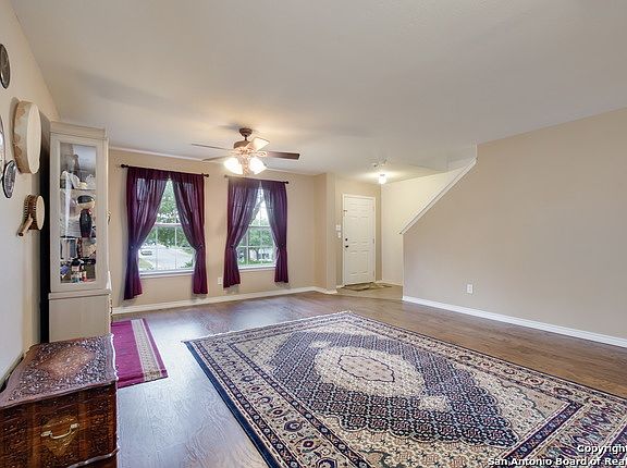 3rd image of 8935 Veranda Ct