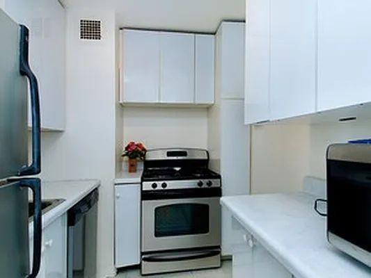 Sold by Corcoran | media 14