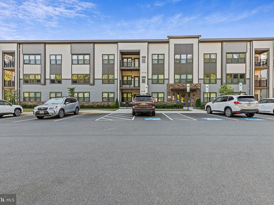 1st image of 10411 Resort Rd #W