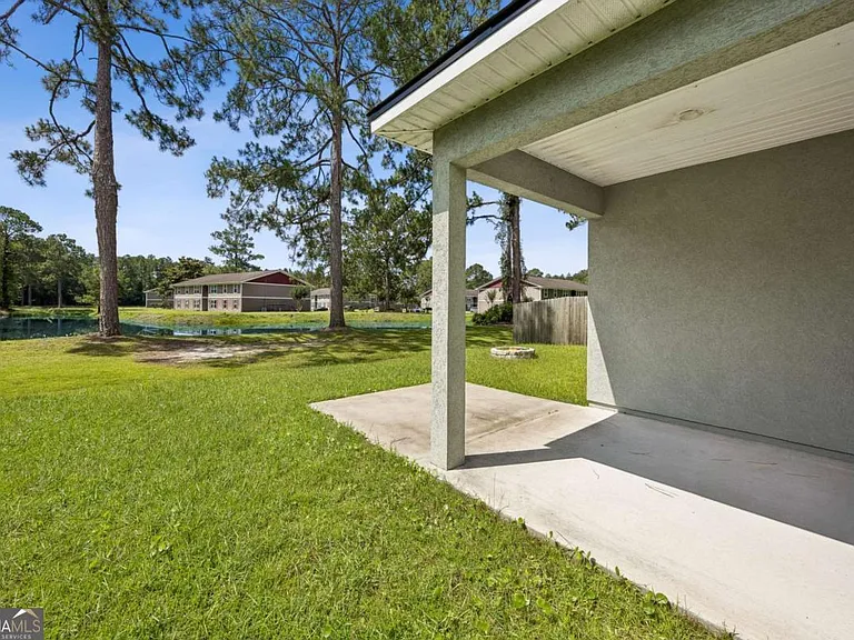 326 Gary Cir — Photo 32