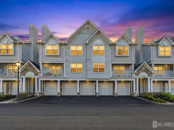 107 Prestwick Way, Edison, NJ 08820