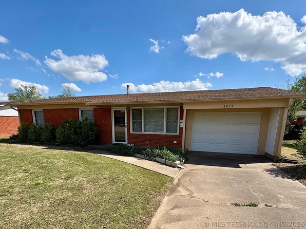 1013 E 10th St, Cushing, OK 74023