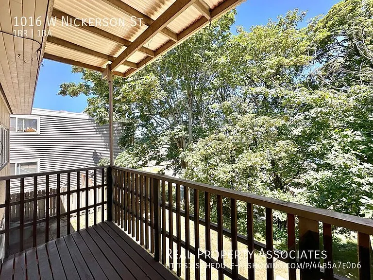 1016 W Nickerson St — Photo 7