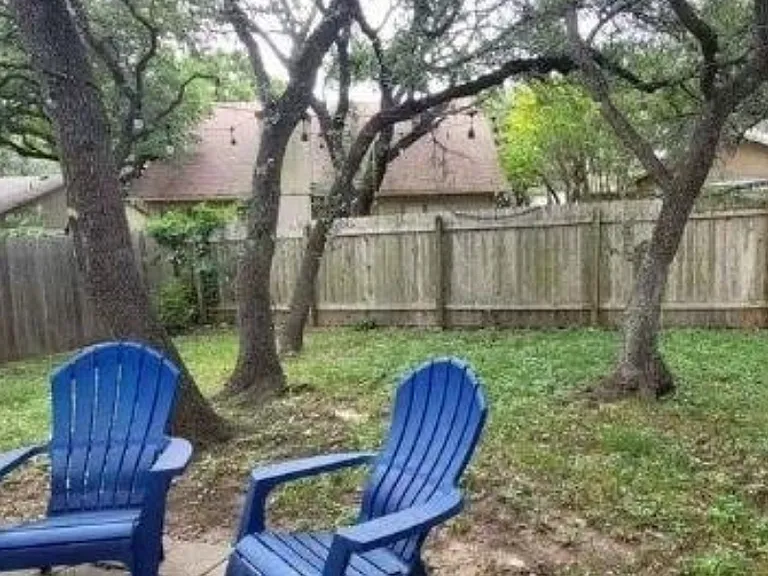 1604 Texas Oak Way — Photo 2