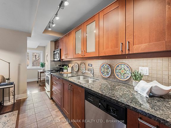 4th image of 27A Ridout St